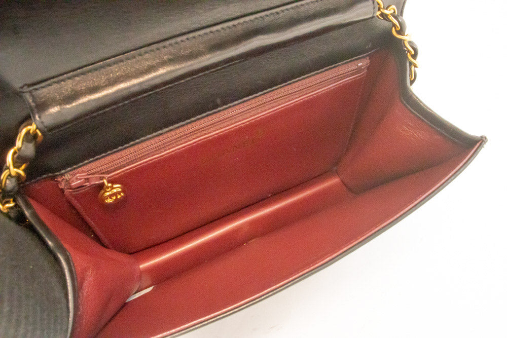 CHANEL Full Flap Chain Schultertasche Clutch Schwarz Gestepptes Lammleder ao4 hannari-shop