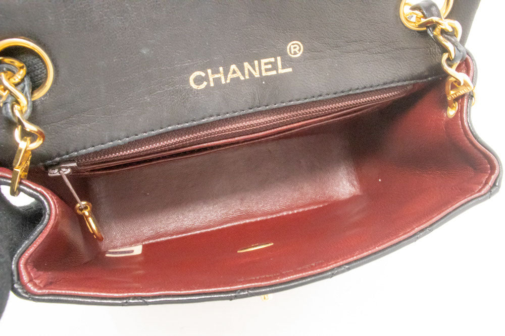 CHANEL Mini Square Kleine Kettentasche Umhängetasche Schwarz Lammfell ag7 hannari-shop