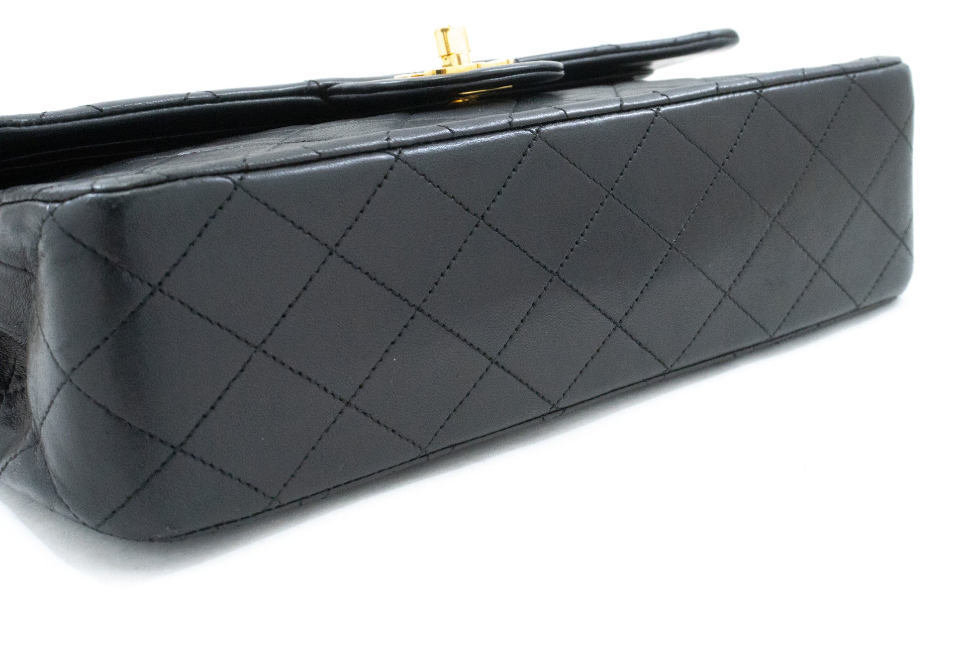 CHANEL Classic Double Flap 10" Kettenschultertasche aus schwarzem Lammleder am2 hannari-shop