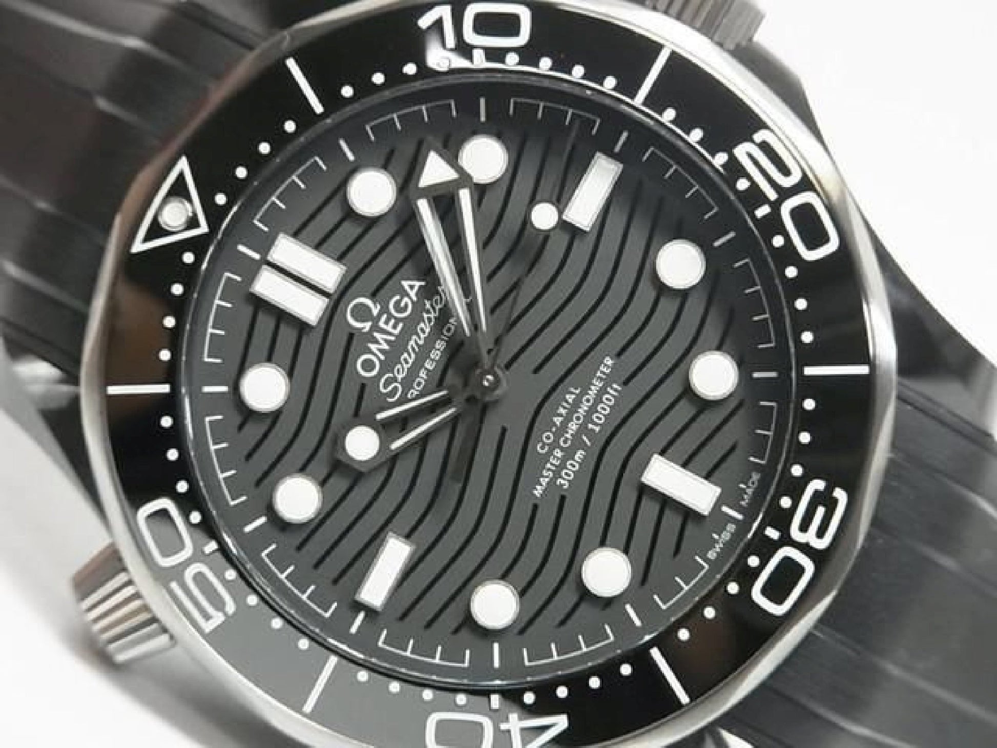 OMEGA SEA MASTER Divers300M Co-Axial Master Chronometer 43,5 MM schwarze Keramik Herren 188693848 hannari-shop