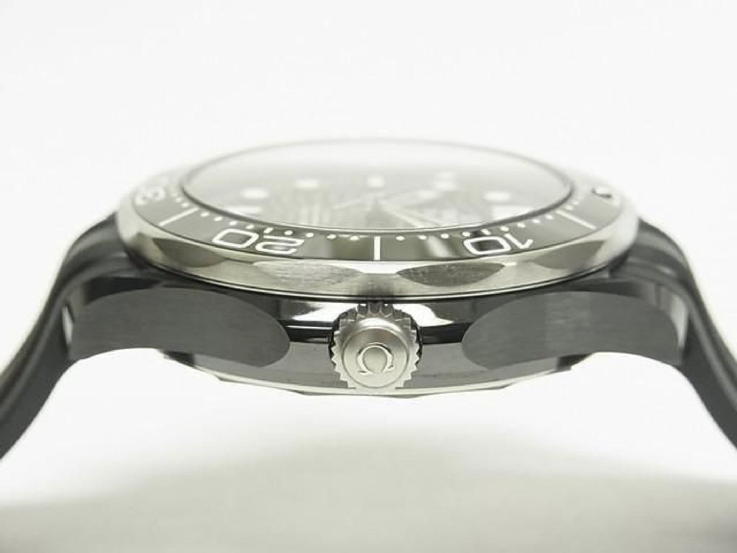 OMEGA SEA MASTER Divers300M Co-Axial Master Chronometer 43,5 MM schwarze Keramik Herren 188693848 hannari-shop
