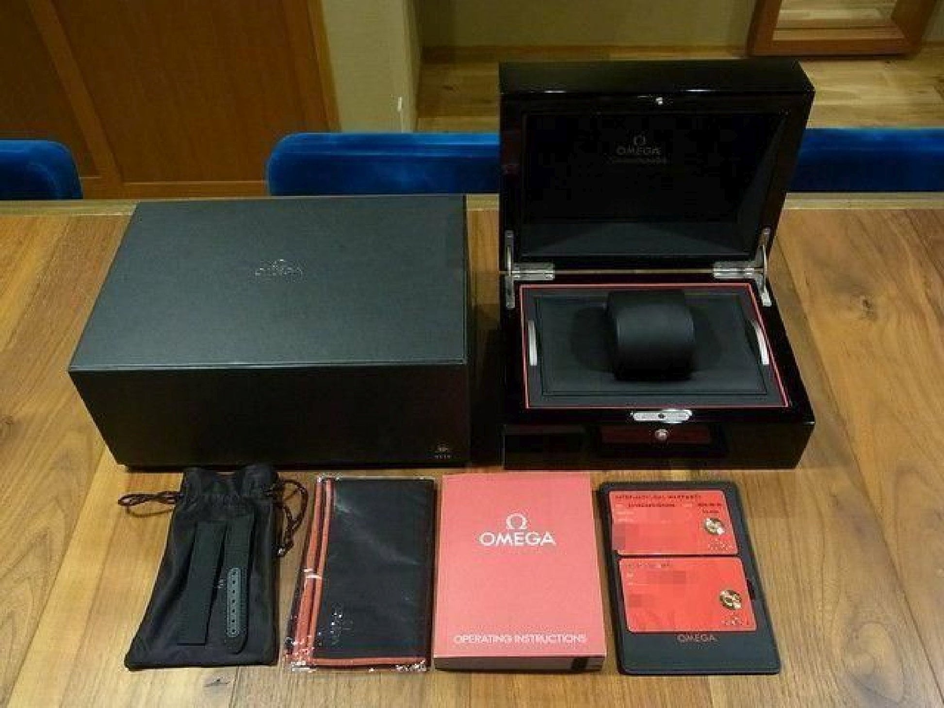 OMEGA Speedmaster Dark Side of the Moon 311.92.44.51.01.006 Originalware
 Herren 189398890 hannari-shop