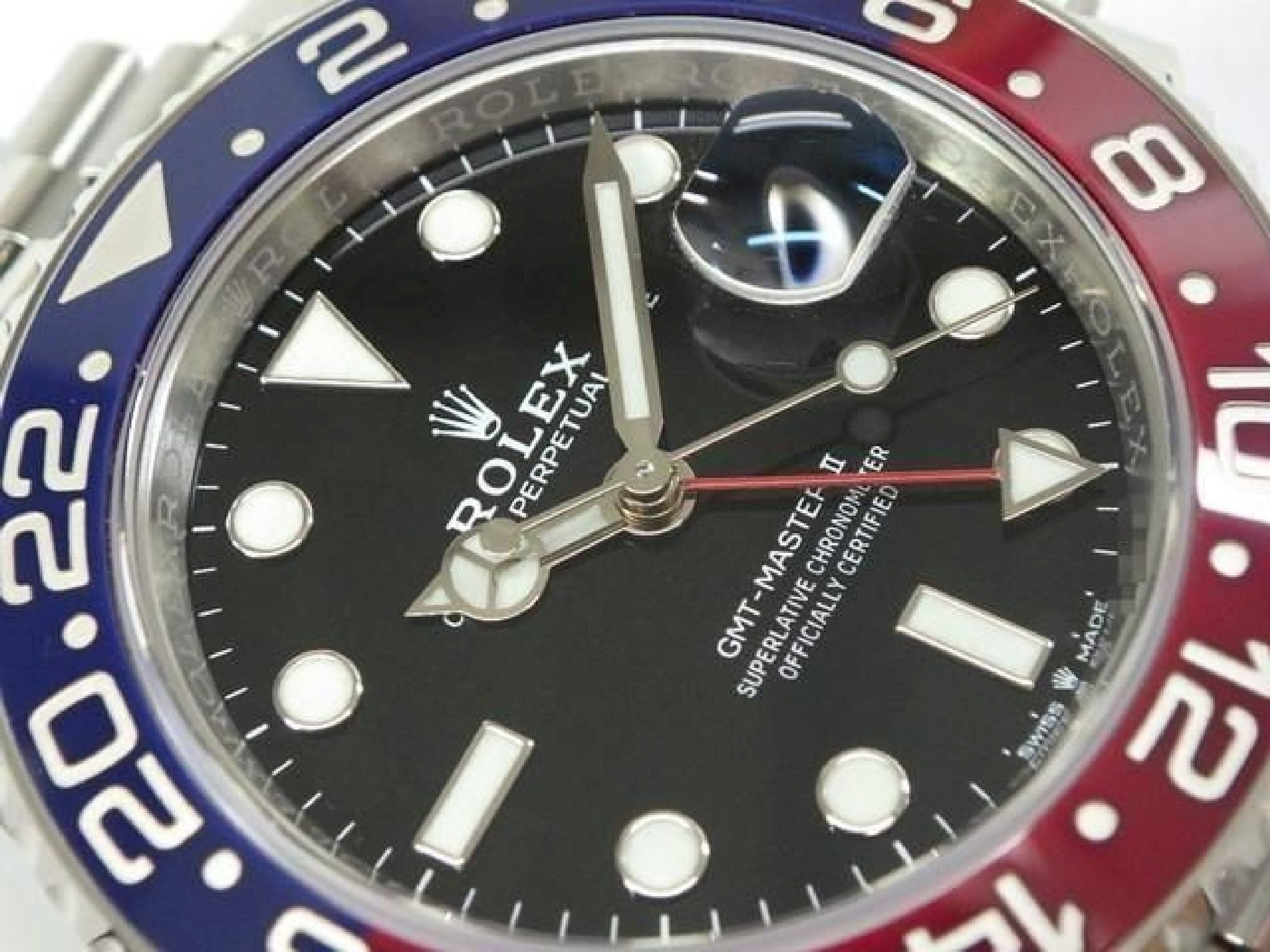 ROLEX GMT MasterII mit rot-blauer Lünette, Jubilee-Armband, Modell 126710BLRO, Baujahr '22, Herren, Seriennummer 191676704, hannari-shop