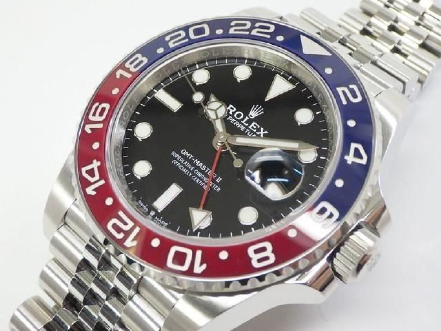 ROLEX GMT MasterII mit rot-blauer Lünette, Jubilee-Armband, Modell 126710BLRO, Baujahr '22, Herren, Seriennummer 191676704, hannari-shop
