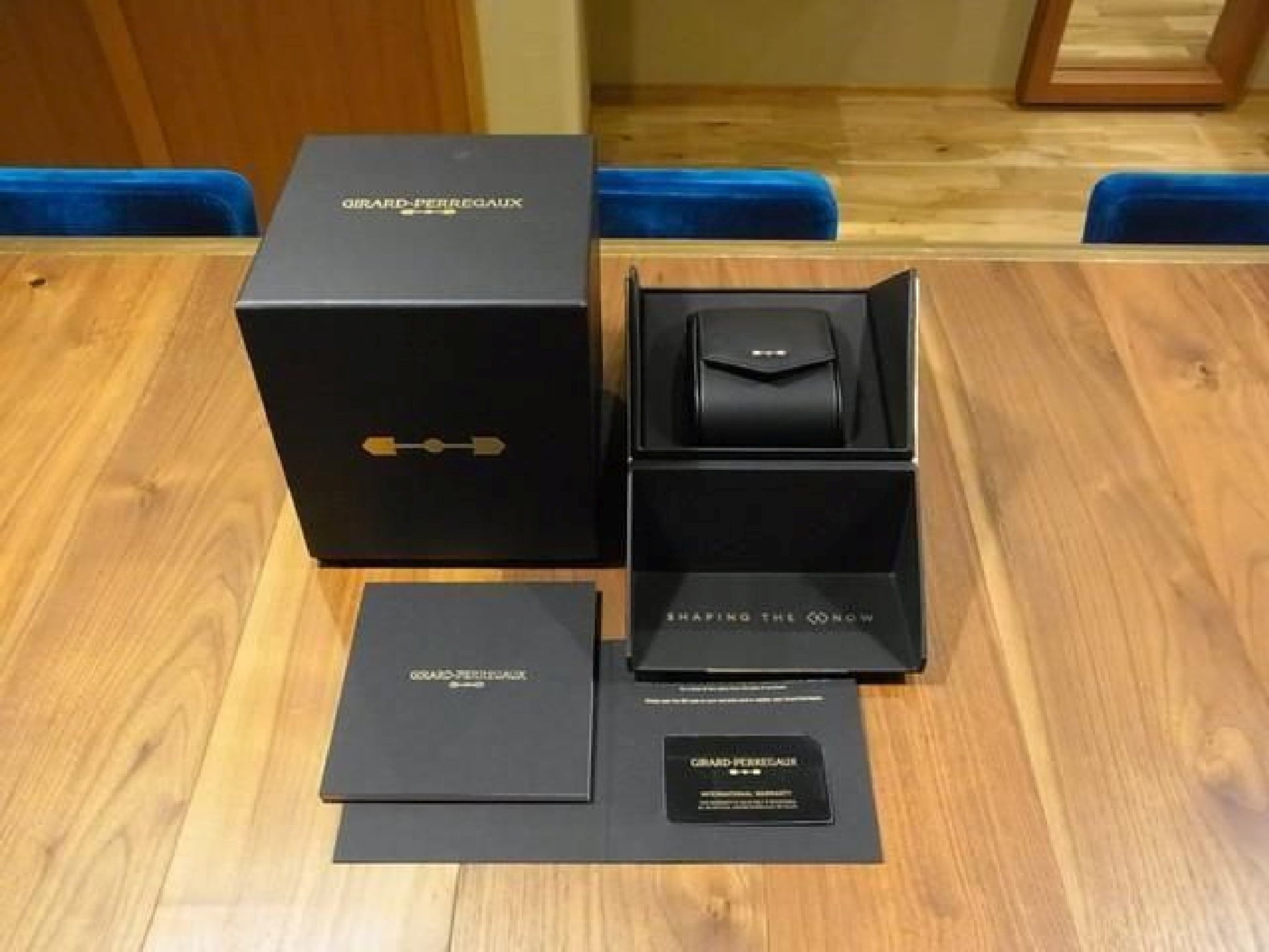 GIRARD PERREGAUX Laureato Absolute Chronograph 8Tech 81060-41-3222-1CX Mens 192788565 hannari-shop