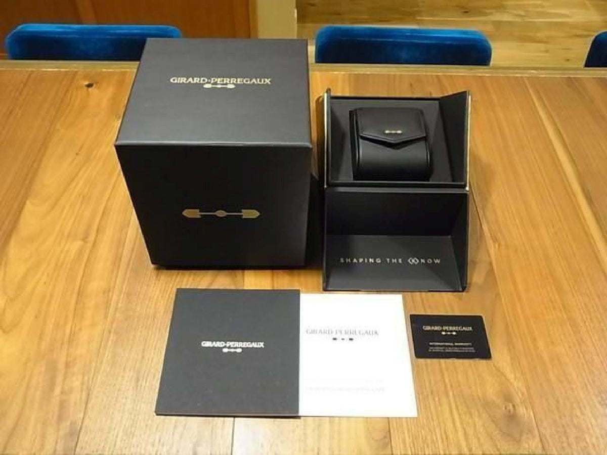 GIRARD PERREGAUX Laureato Chronograph 42 MM Eisblau world180 Los Limited Herren 193178415 hannari-shop