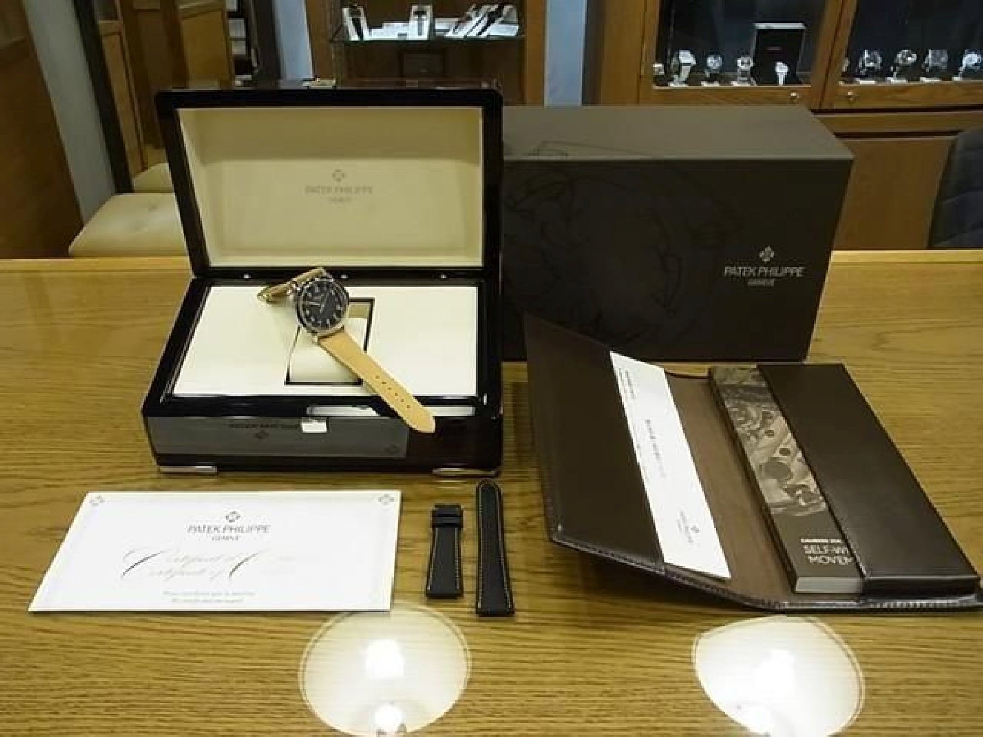 PATEK PHILIPPE Calatoraba schwarze Abstufung WG 5226G-001 Herren 193255844 hannari-shop