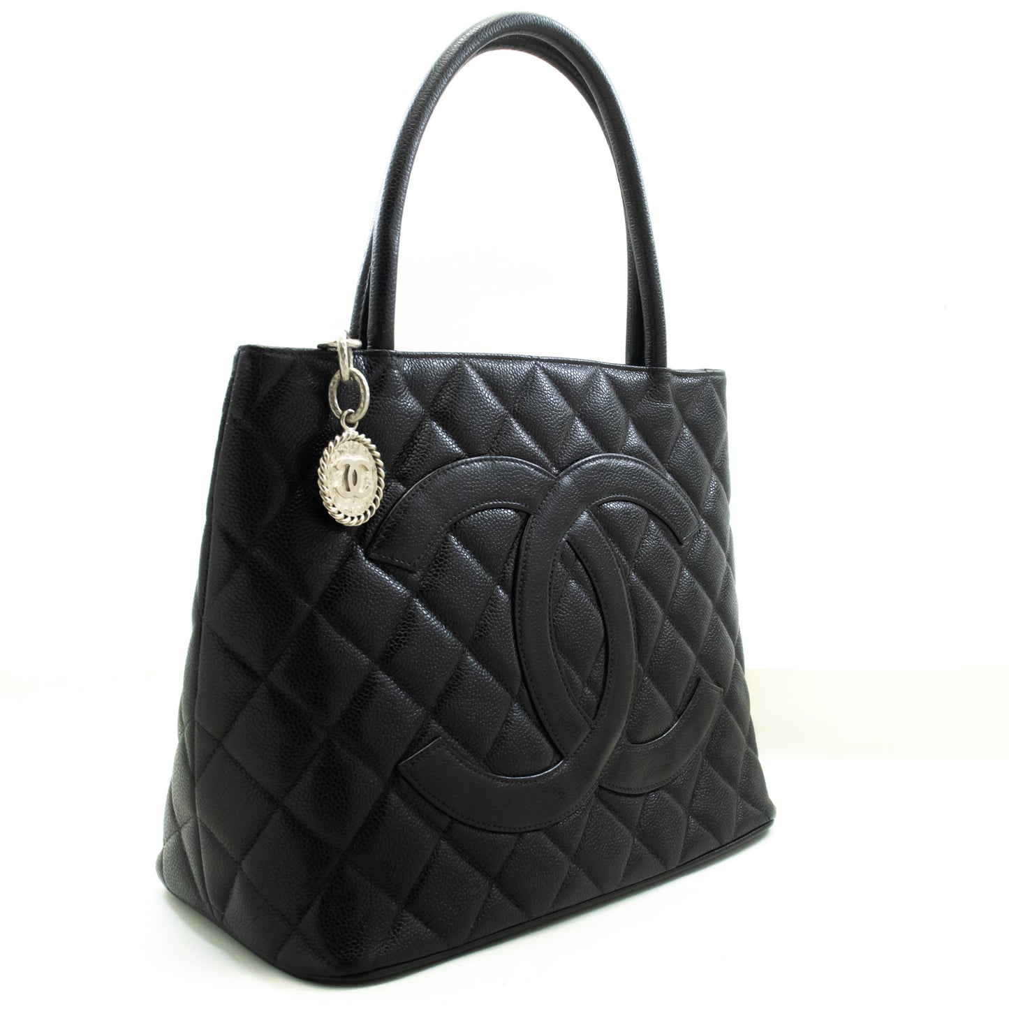CHANEL Schultertasche aus silberner Medaillon-Caviar-Leder, Einkaufstasche, Schwarz, SV n42 hannari-shop