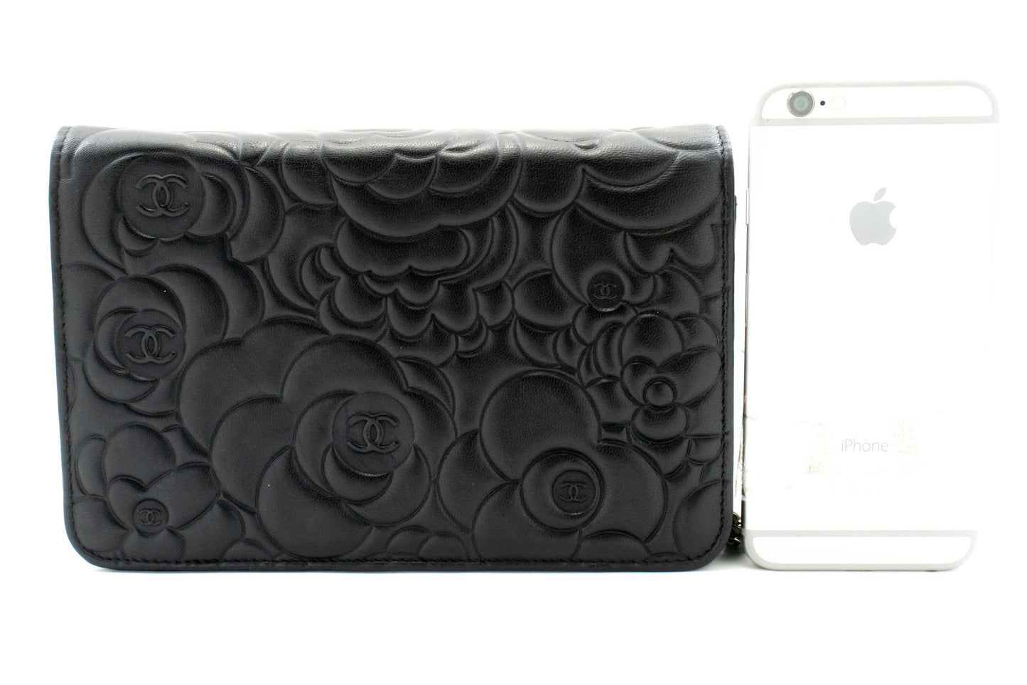 CHANEL Schwarze Camellia Prägung Geldbörse mit Kette WOC Schultertasche ab6 hannari-shop