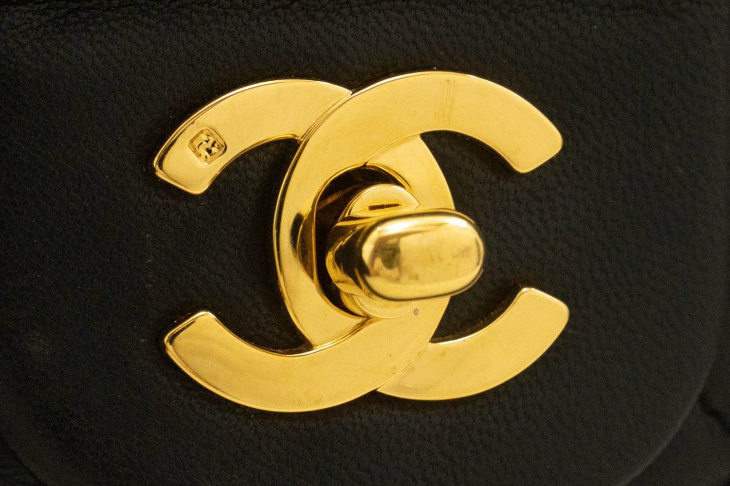 CHANEL Classic Double Flap 10" Ketten-Umhängetasche Schwarz Lammleder am1 hannari-shop