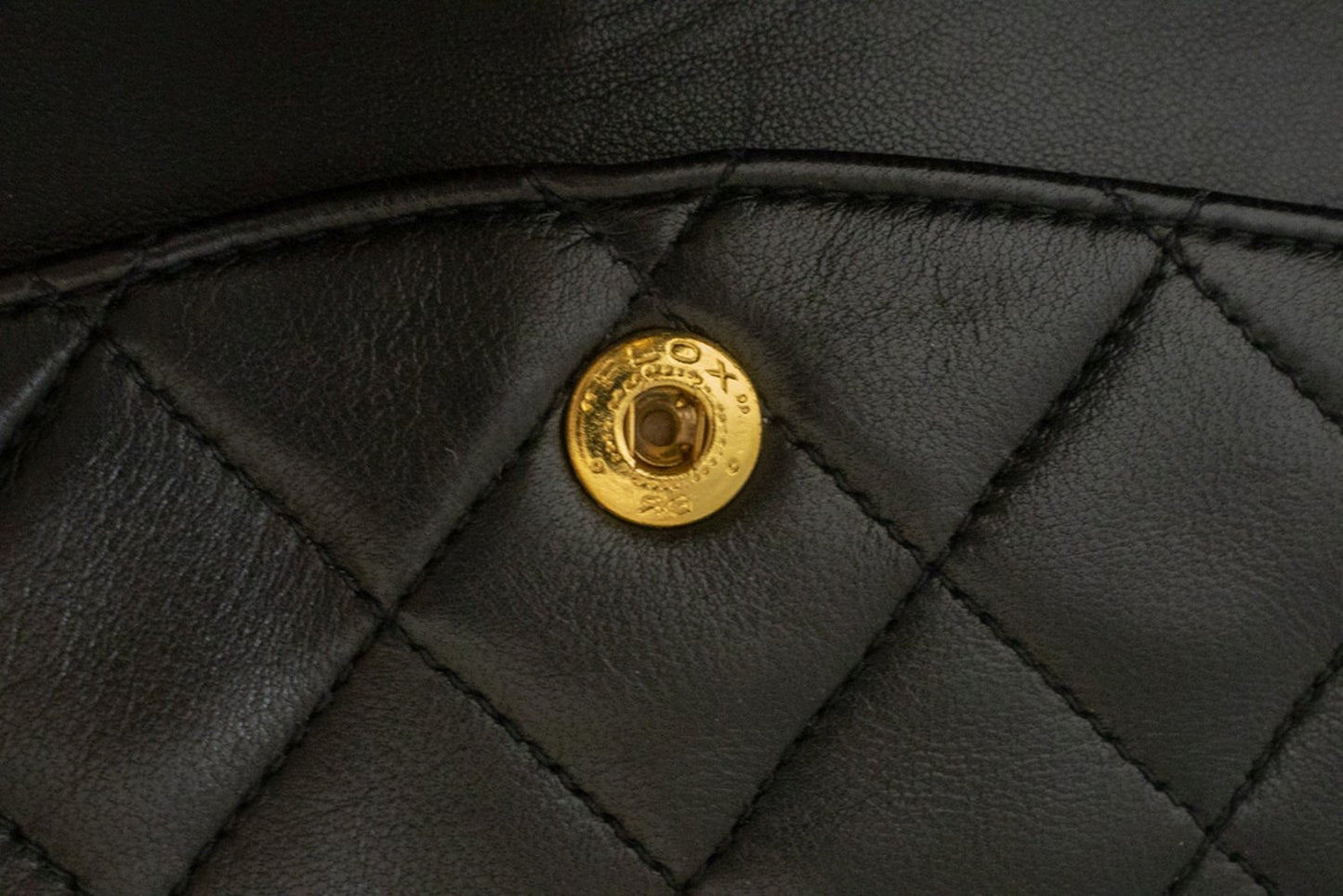 CHANEL Classic Double Flap 10" Ketten-Umhängetasche Schwarz Lammleder am1 hannari-shop