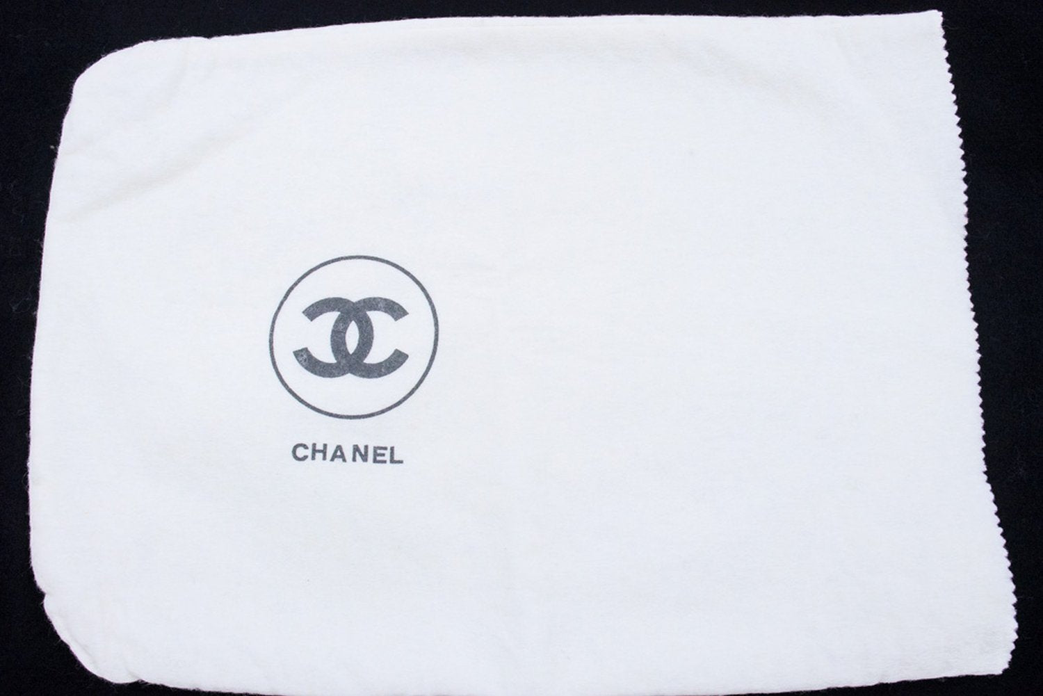 CHANEL Classic Double Flap 10" Kettenschultertasche aus schwarzem Lammleder am3 hannari-shop