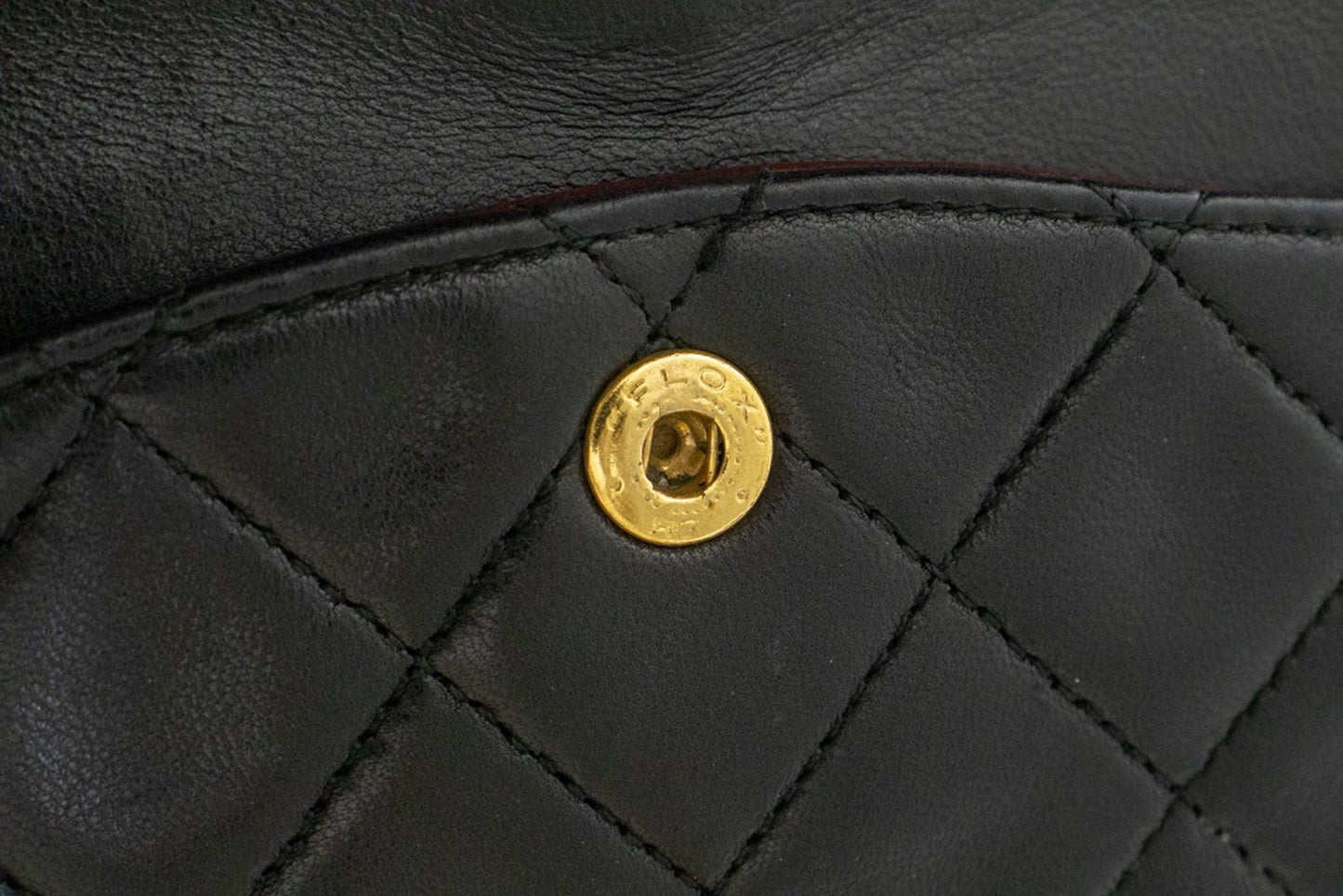 CHANEL Classic Double Flap 10" Kettenschultertasche aus schwarzem Lammleder am2 hannari-shop