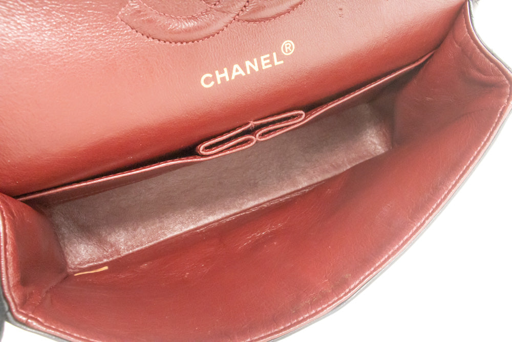 CHANEL Classic Double Flap 10" Kettenschultertasche aus schwarzem Lammleder am2 hannari-shop