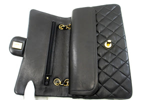 CHANEL Klassische 10"-Schultertasche mit Doppelklappe und Kette, schwarzes Lammleder, m19