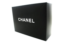 CHANEL Klassische 10"-Schultertasche mit Doppelklappe und Kette, schwarzes Lammleder, m19