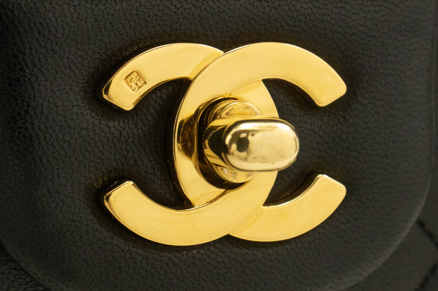 CHANEL Classic Double Flap 10" Ketten-Umhängetasche Schwarz Lammleder ak7 hannari-shop