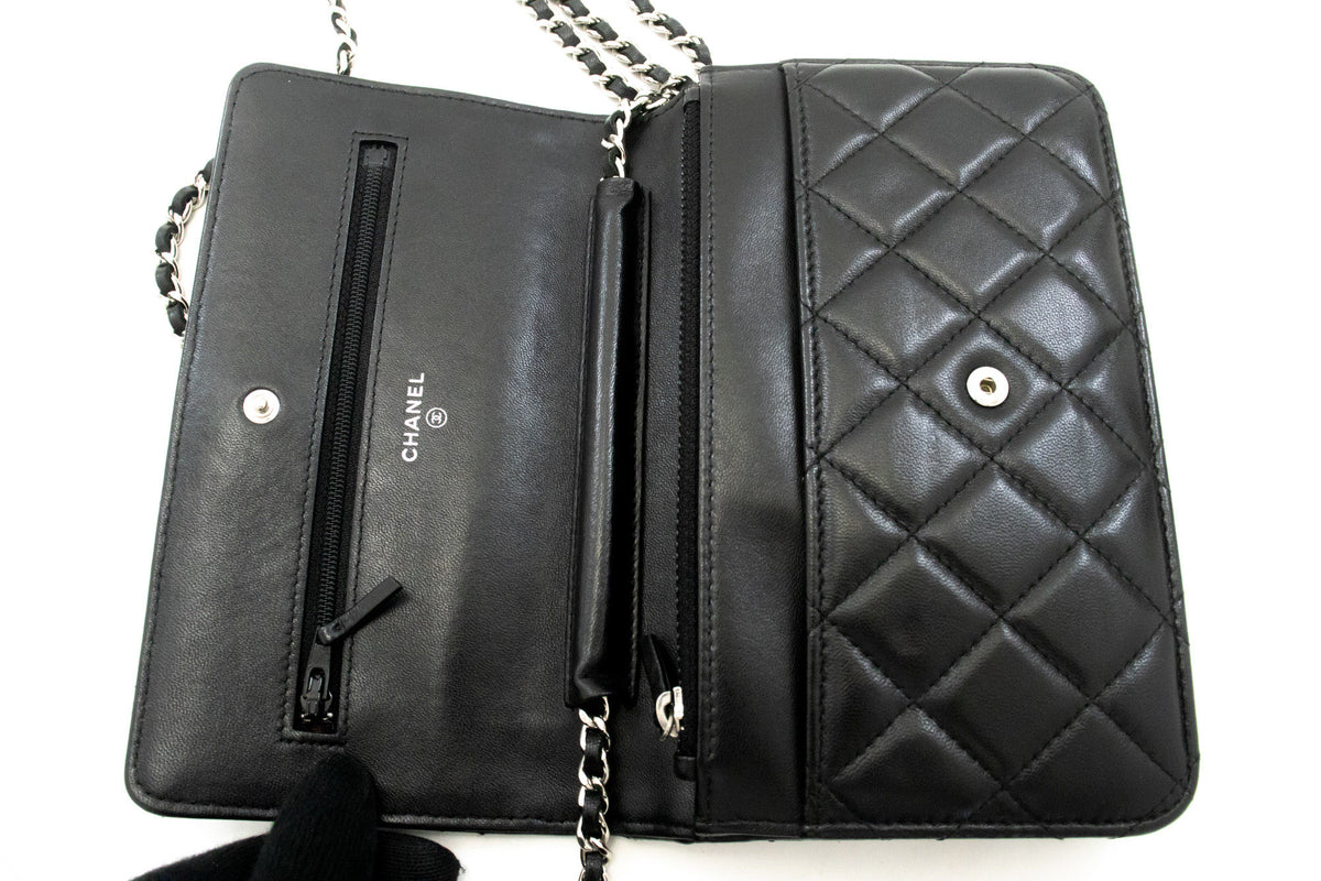 CHANEL Schwarze Classic Wallet On Chain WOC Schultertasche Lammleder SV ap8 hannari-shop