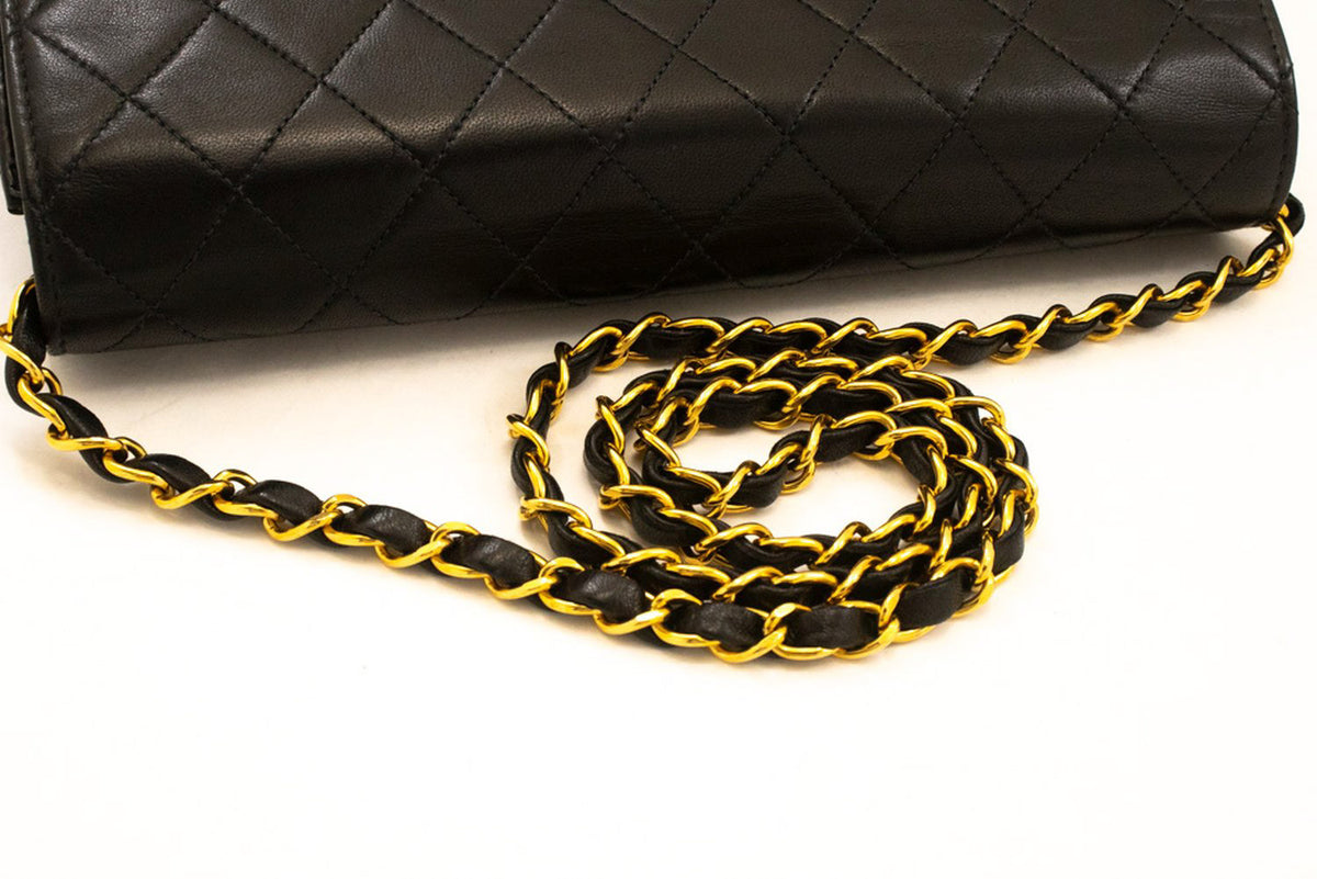 CHANEL Full Flap Chain Schultertasche Clutch Schwarz Gestepptes Lammleder ao4 hannari-shop