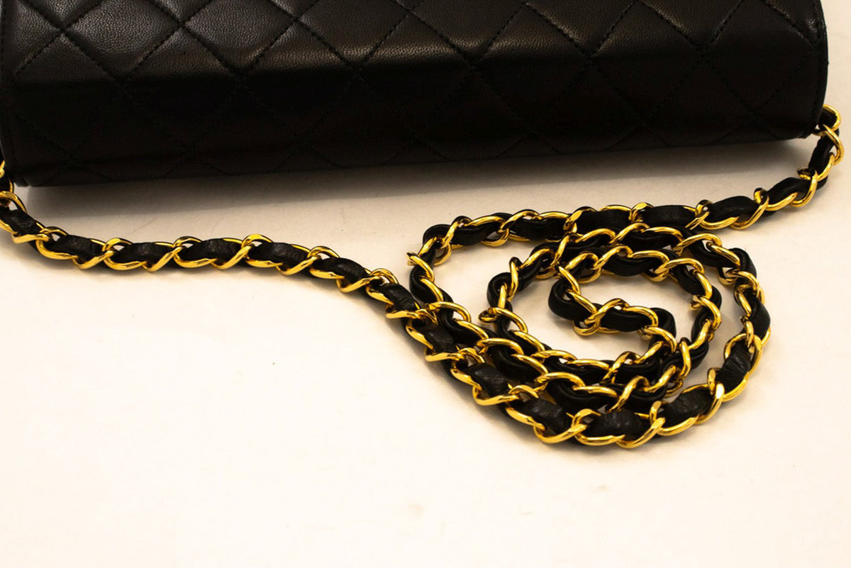 CHANEL Full Flap Ketten-Umhängetasche Clutch Schwarz Stepp-Lammleder ao5 hannari-shop