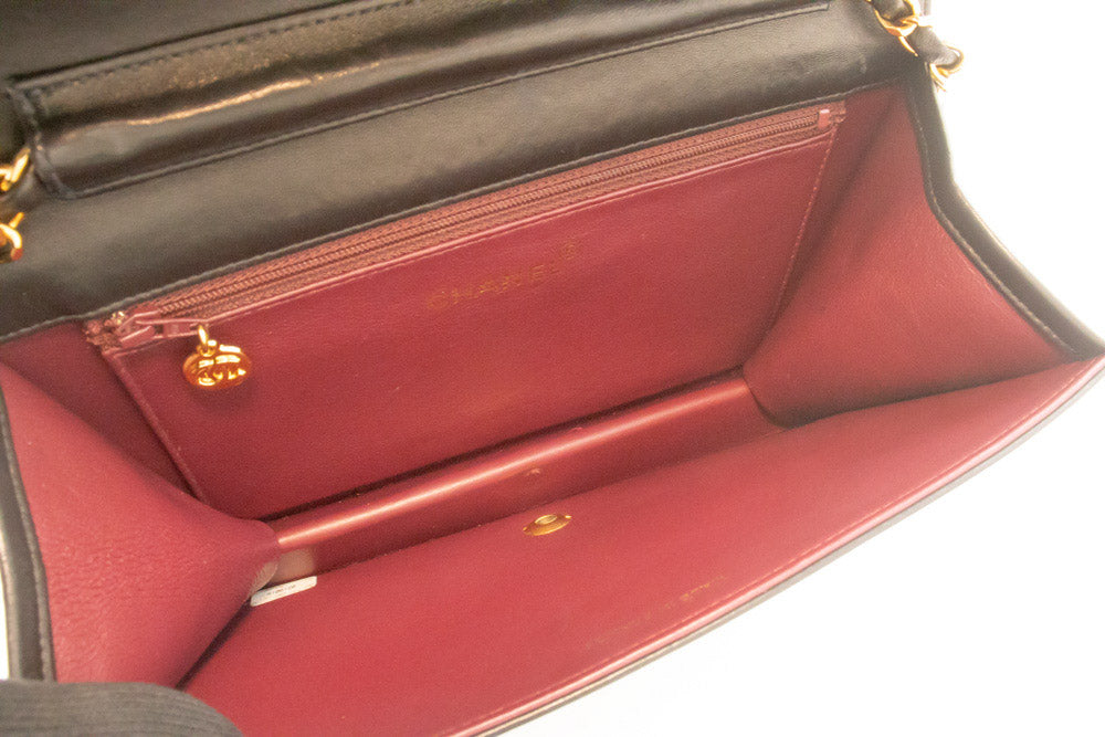 CHANEL Full Flap Ketten-Umhängetasche Clutch Schwarz Stepp-Lammleder ao5 hannari-shop