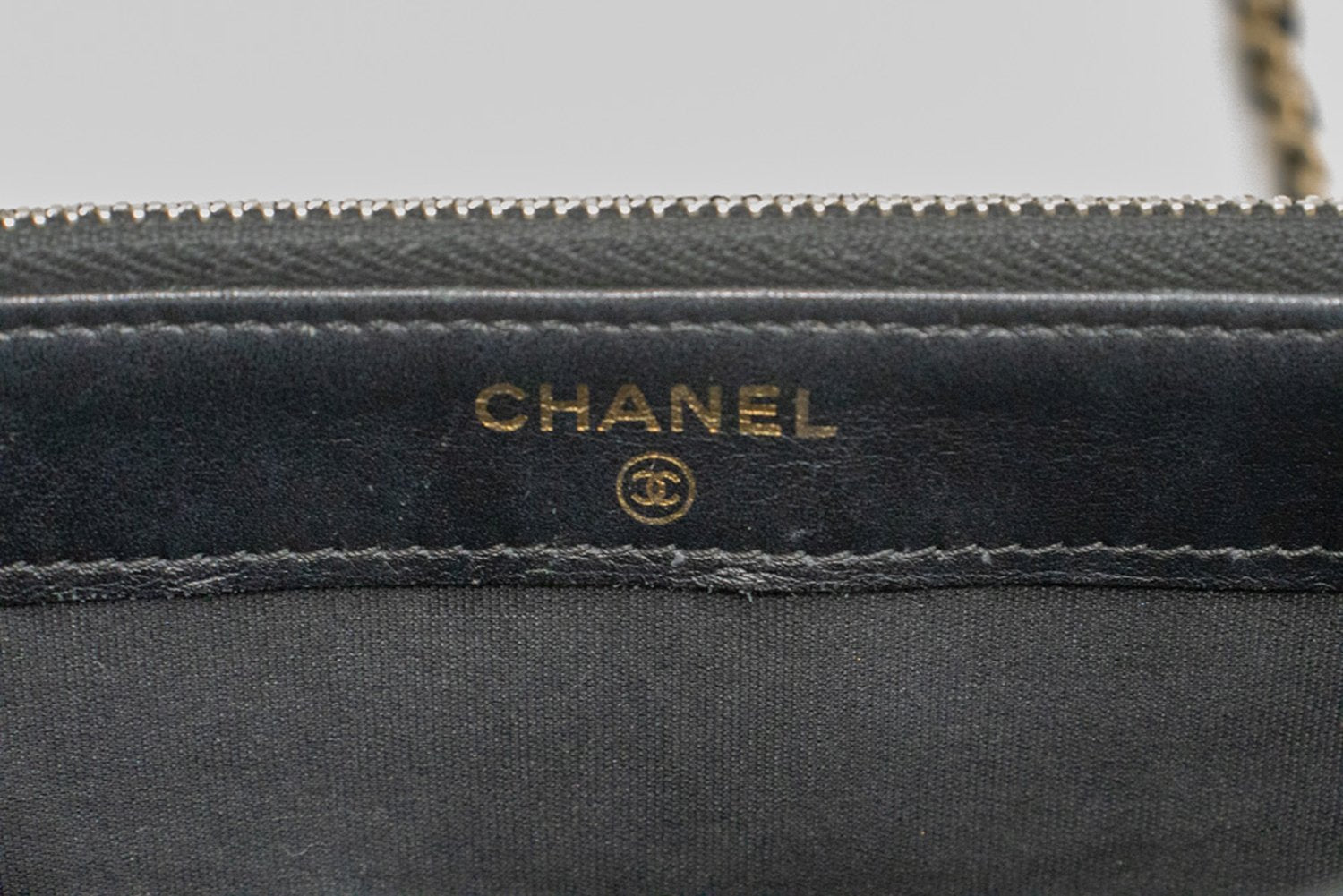 CHANEL Boy Black Caviar Geldbörse mit Kette WOC Doppelter Reißverschluss Schultertasche n35 hannari-shop