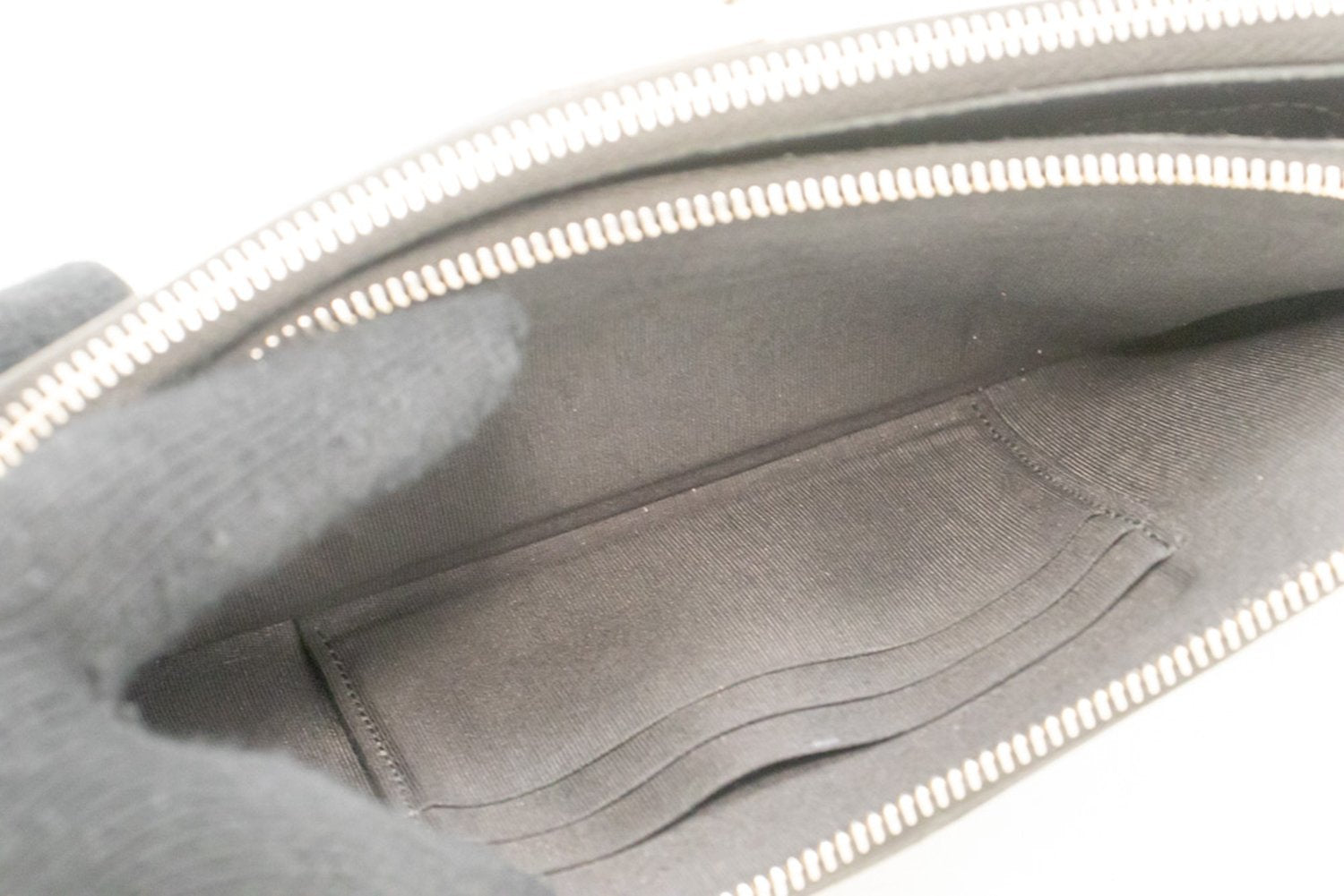 CHANEL Boy Black Caviar Geldbörse mit Kette WOC Doppelter Reißverschluss Schultertasche n35 hannari-shop
