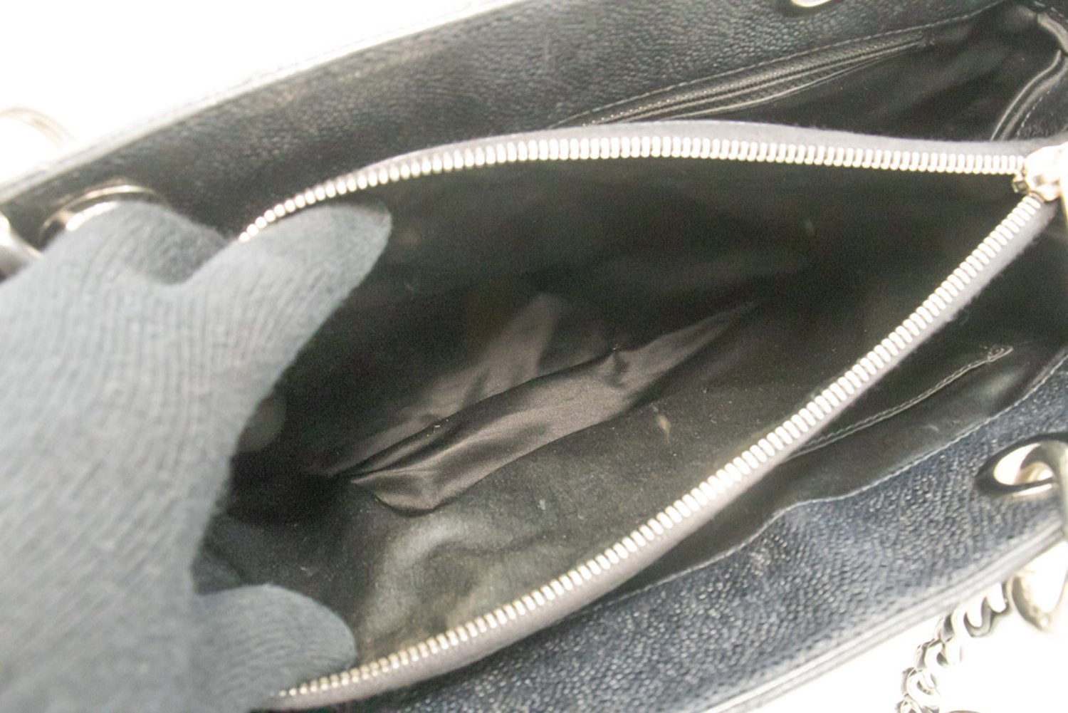 CHANEL Caviar GST 13" Grand Shopping Tote Kettenschultertasche Schwarz n38 hannari-shop