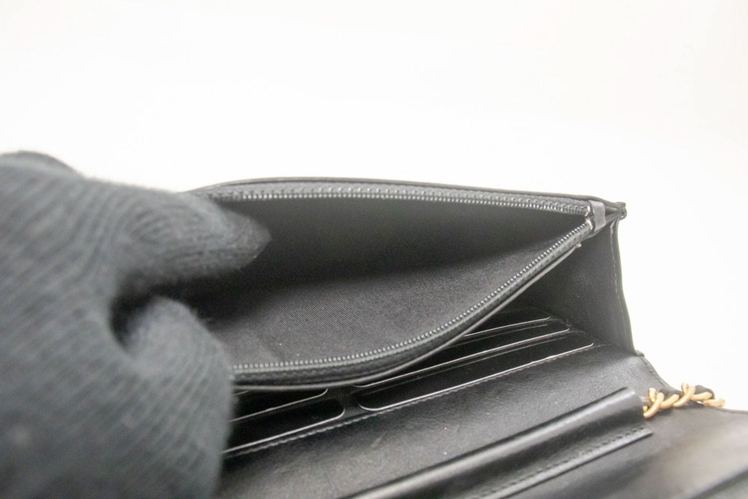 CHANEL V-Stitch Geldbörse aus Kalbsleder mit Kette WOC Umhängetasche ab2 hannari-shop