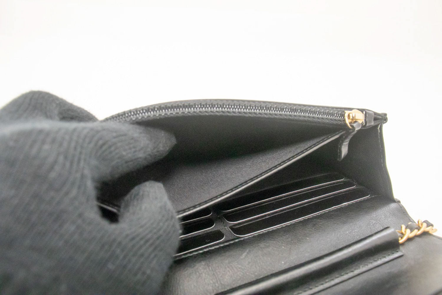 CHANEL V-Stitch Geldbörse aus Kalbsleder mit Kette WOC Umhängetasche ab2 hannari-shop