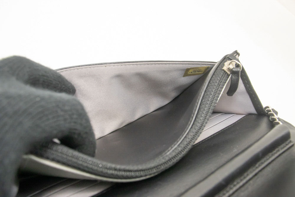 CHANEL Schwarze Camellia Prägung Geldbörse mit Kette WOC Schultertasche ab6 hannari-shop