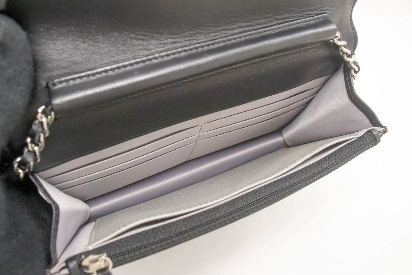 CHANEL Schwarze Camellia Prägung Geldbörse mit Kette WOC Schultertasche ab6 hannari-shop