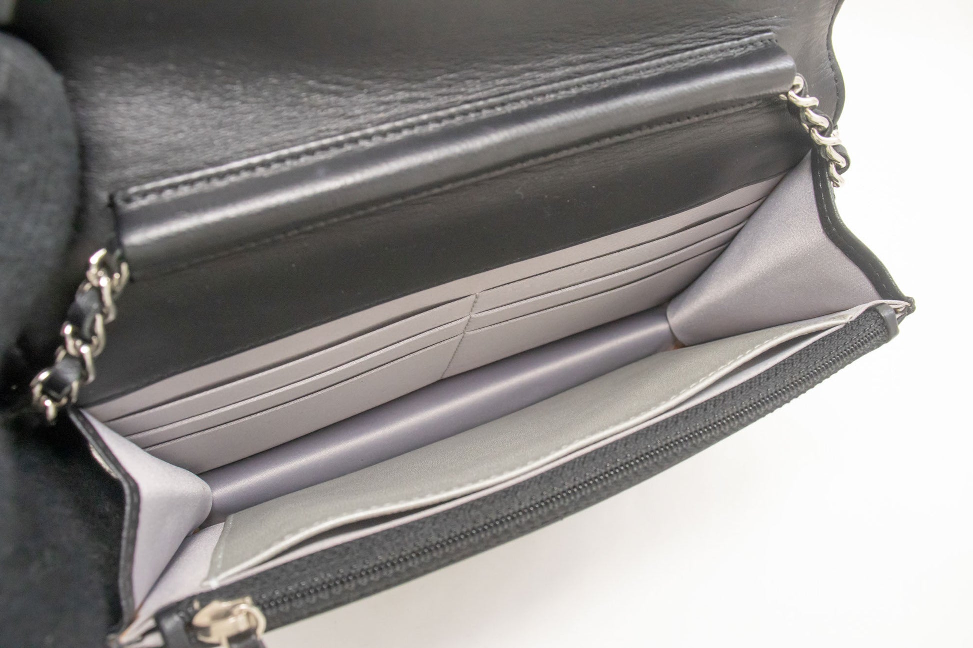 CHANEL Schwarze Camellia Prägung Geldbörse mit Kette WOC Schultertasche ab6 hannari-shop