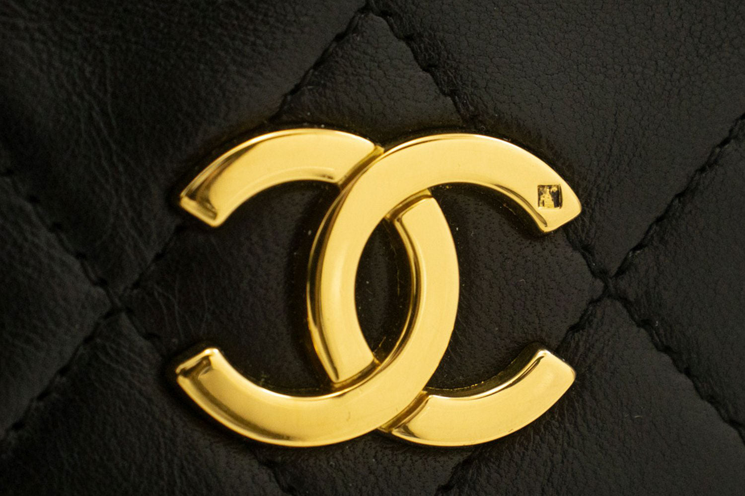 CHANEL Full Flap Small Chain Schultertasche Clutch Schwarz Steppung ab7 hannari-shop