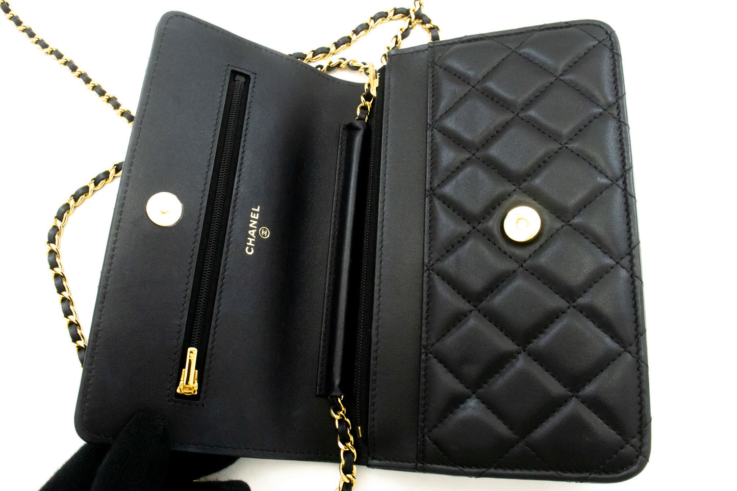 CHANEL Schwarze Classic Wallet On Chain WOC Schultertasche Crossbody ae8 hannari-shop