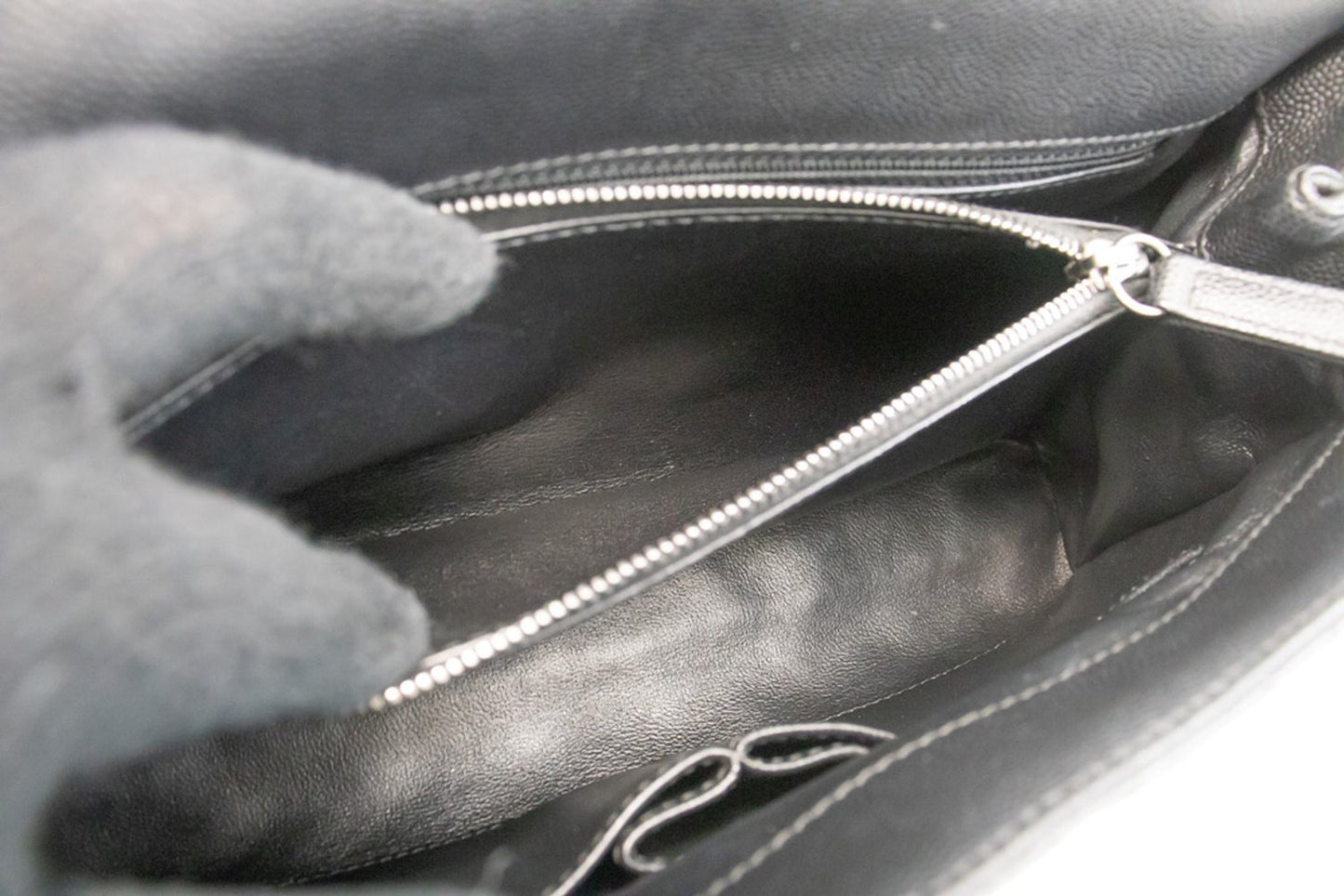CHANEL 2-Wege-Handtasche mit Henkel, Schultertasche, schwarzes Kaviarleder, L52