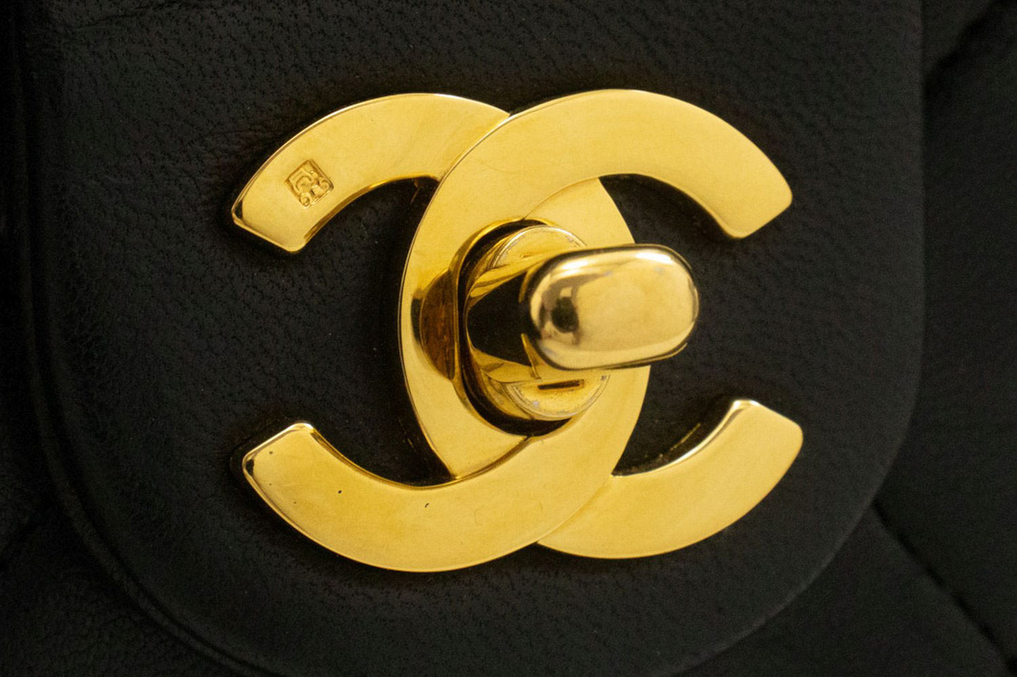 CHANEL Mini Square Kleine Kettentasche Umhängetasche Schwarz Lammfell ag7 hannari-shop