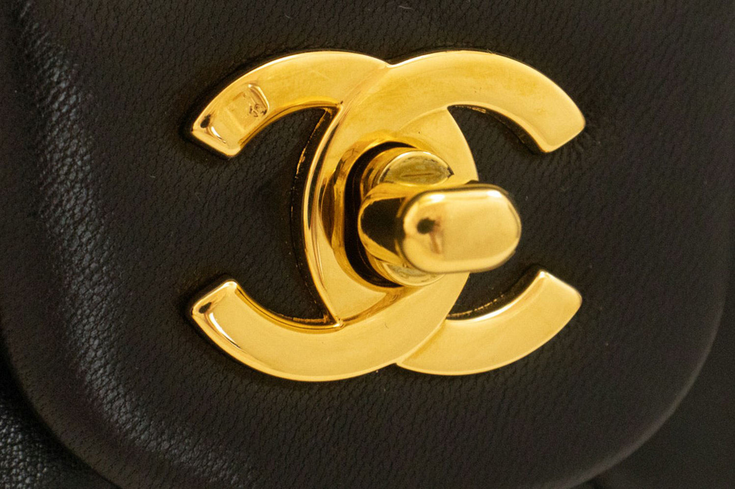 CHANEL Classic Double Flap 9" Schultertasche mit Kette Schwarz Lammleder ai4 hannari-shop