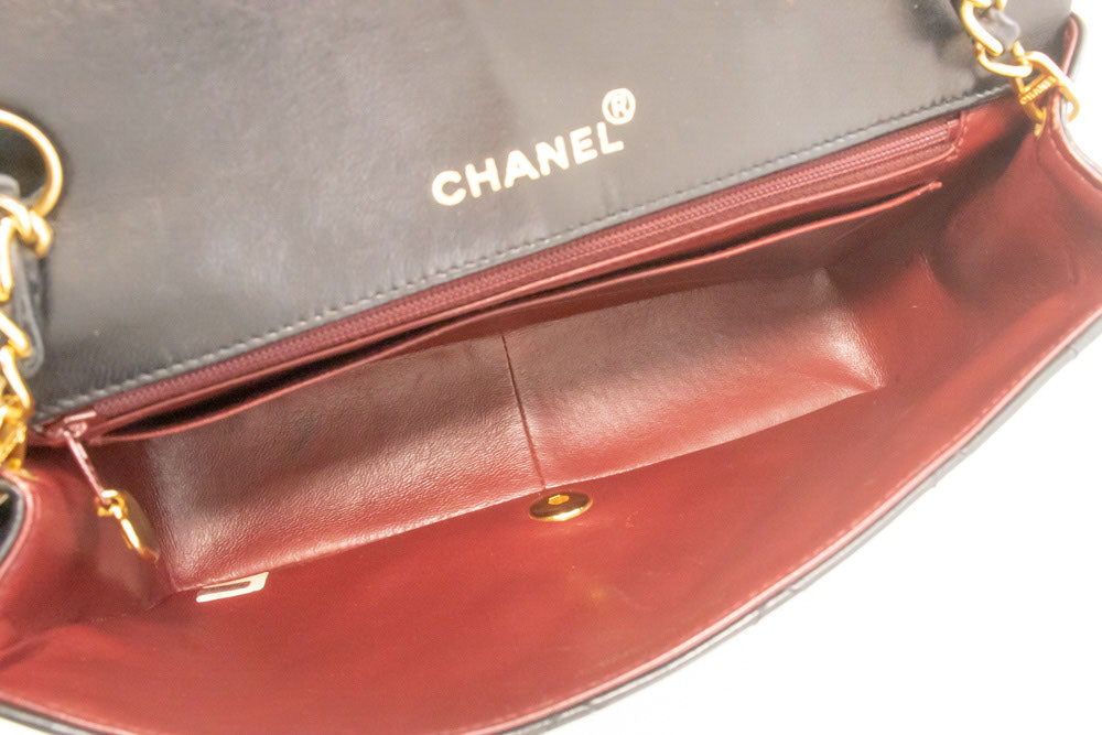 CHANEL Diana Flap Chain Schultertasche Schwarz Gepolstertes Lammleder ak2 hannari-shop