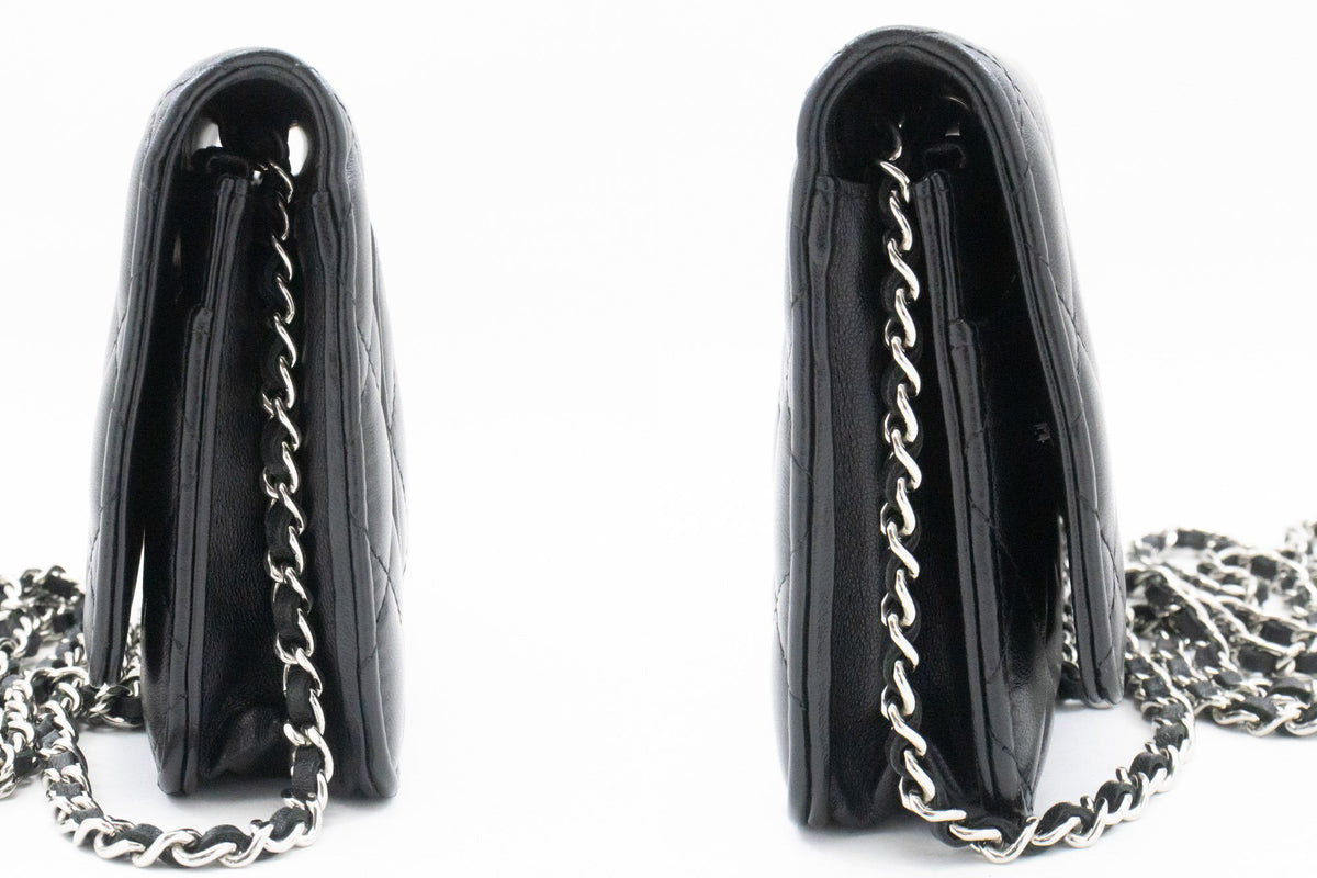 CHANEL Schwarze Classic Wallet On Chain WOC Schultertasche Lammleder SV ap8 — Seite hannari-shop