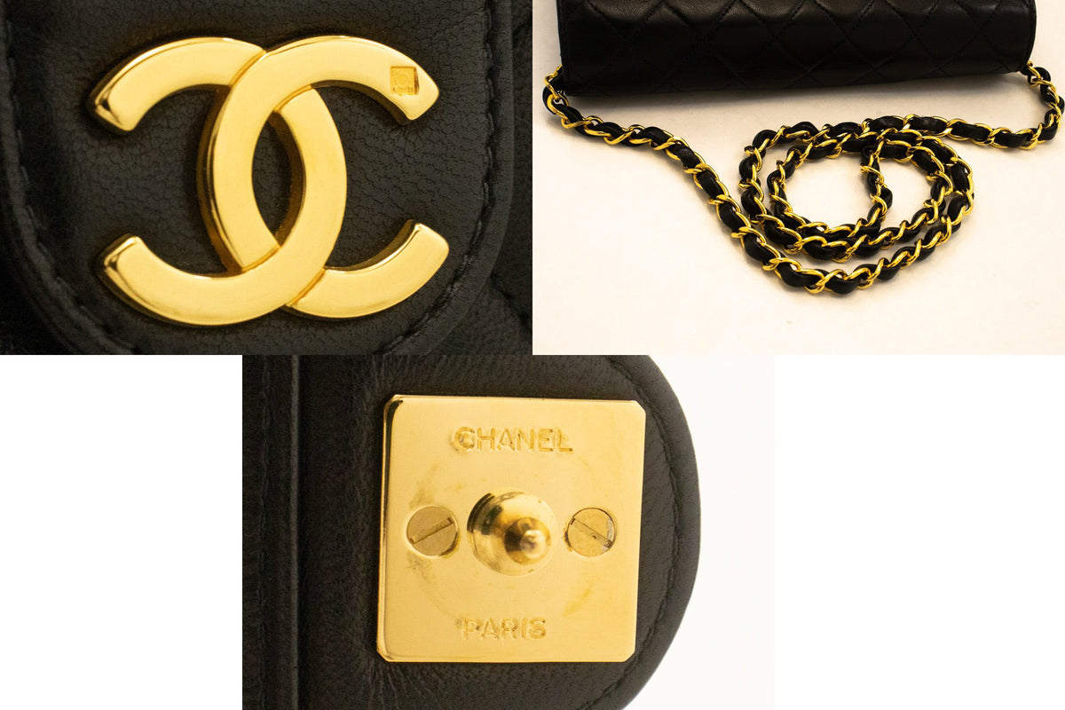 CHANEL Kleine Ketten-Umhängetasche Clutch Schwarz Gestepptes Überschlagmodell Lammleder ap4 — Beschläge hannari-shop