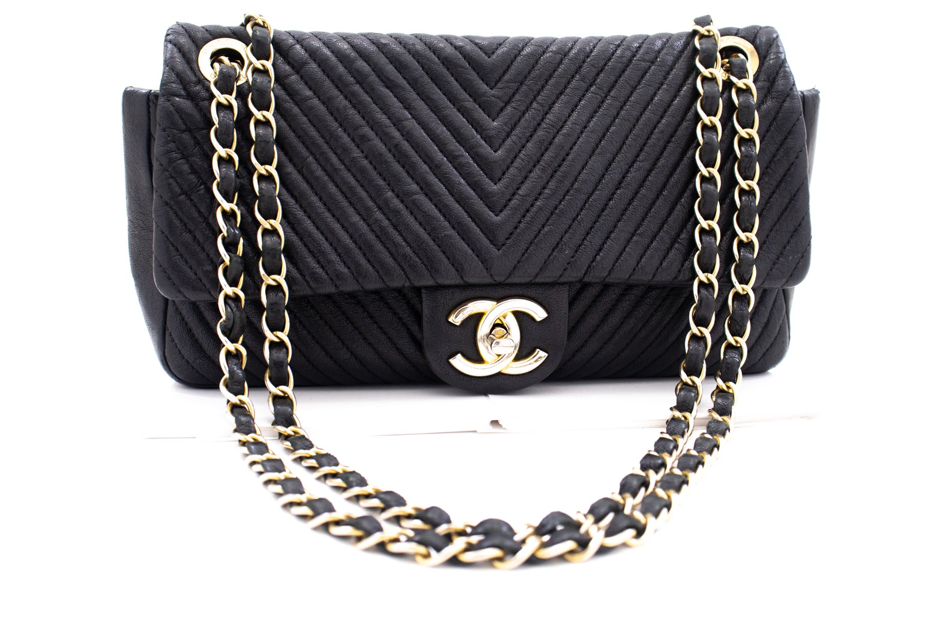 Chanel Chevron V-Stitch Leather Chain Shoulder Bag Single Flap Mat k59 hannari-shop